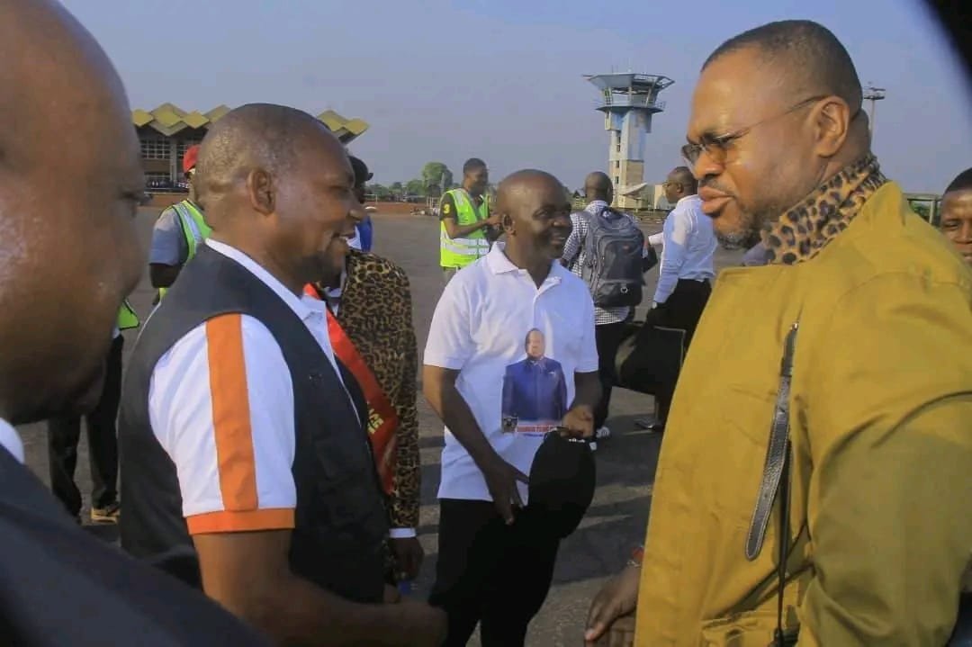 WhatsApp-Image-2026-01-19-at-16.50.11 Gbadolite : Dongo Yemo Mobutu renforce les infrastructures du marché central avec l’installation de nouveaux hangars